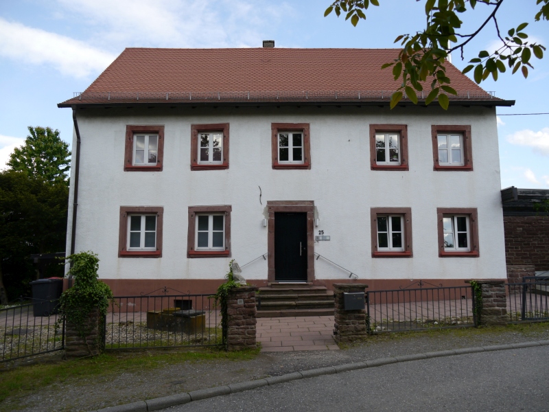 Ehemaliges Gasthaus Hirsch in Hohenwettersbach im Jahre 2013